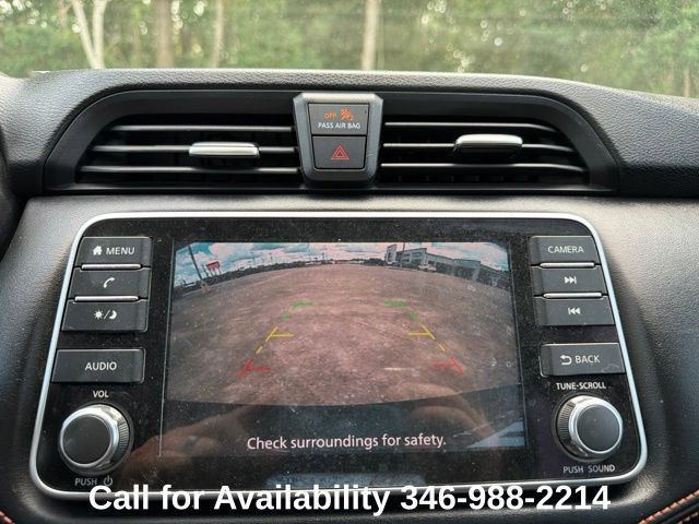 Used 2020 Nissan Versa SR FWD image 14