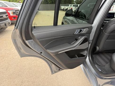 Used 2024 BMW X5 sDrive40i w/ M Sport Package RWD image 14