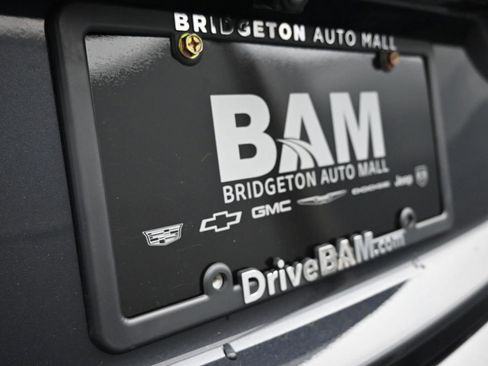 Used 2023 Chevrolet Malibu LT FWD image 7