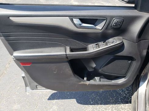 Used 2021 Ford Escape SEL w/ Technology Package image 11