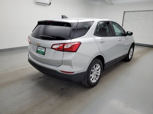 Used 2021 Chevrolet Equinox LS AWD/4WD image 9