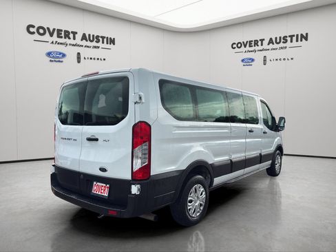 Used 2021 Ford Transit 350 XLT RWD image 5