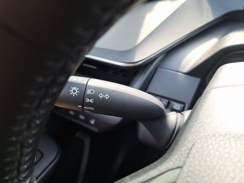 Used 2024 Toyota Prius Limited w/ Limited Premium Package FWD image 25