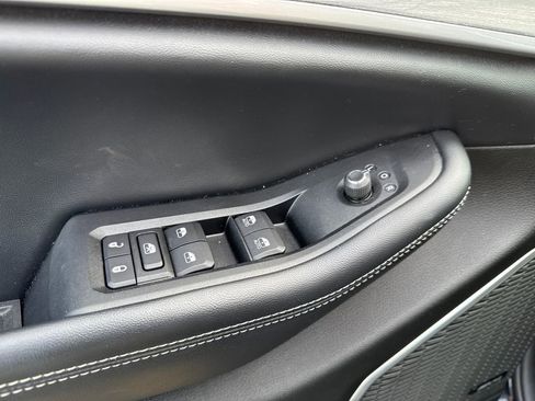 Used 2023 Jeep Grand Cherokee Limited AWD/4WD image 13