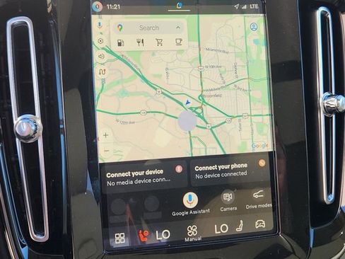 New 2026 Volvo XC40 B5 Plus w/ Protection Package Premier image 21