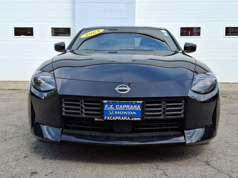 Used 2024 Nissan Z Performance w/ Floor Mat Package RWD image 3