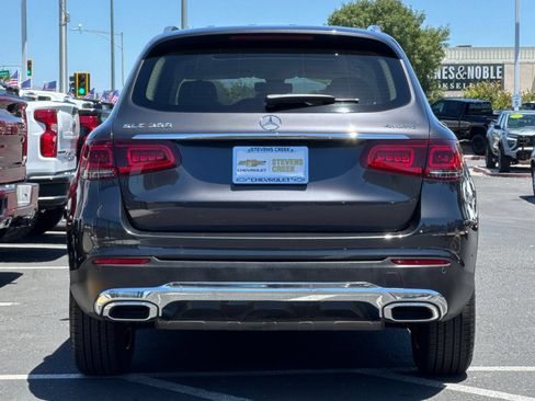 Used 2021 Mercedes-Benz GLC 300 4MATIC image 6