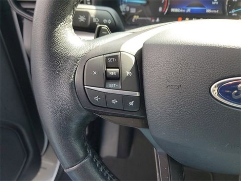 Used 2020 Ford Explorer XLT image 22