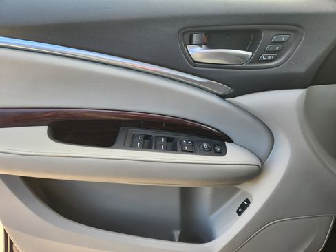 Used 2016 Acura MDX FWD w/ Advance & Entertainment image 26