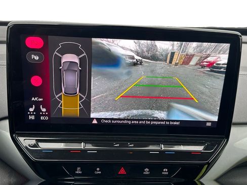 Used 2023 Volkswagen ID.4 S image 15