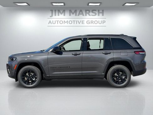 New 2026 Jeep Grand Cherokee Altitude AWD/4WD image 3
