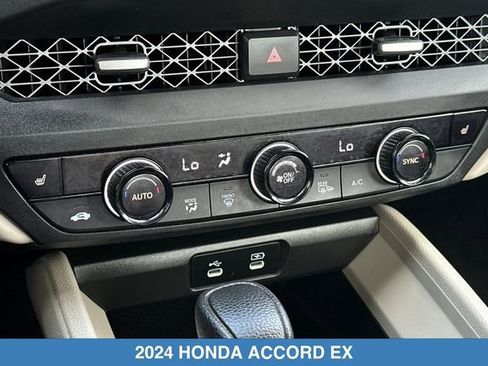 Certified 2024 Honda Accord EX image 22