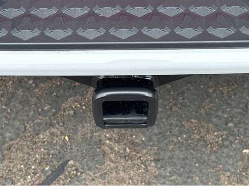 New 2026 GMC Canyon AT4 AWD/4WD image 13