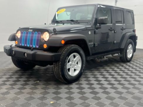 Used 2017 Jeep Wrangler Unlimited Sport w/ Quick Order Package 23S image 9