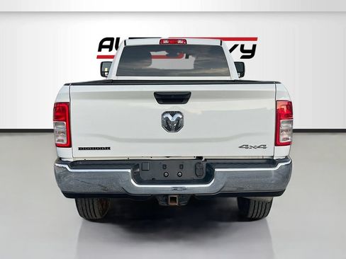Used 2024 RAM 3500 Big Horn AWD/4WD image 6