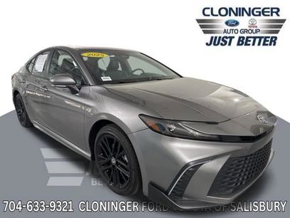 Used 2025 Toyota Camry SE w/ Convenience Package