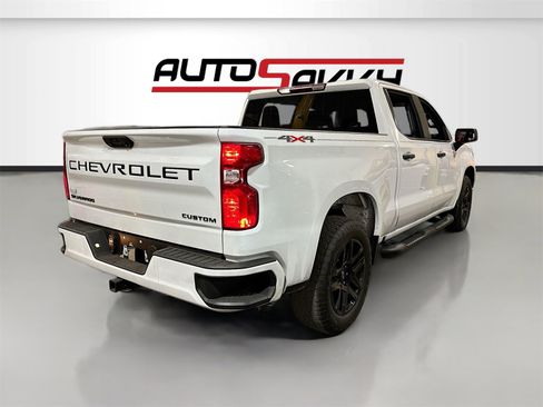 Used 2024 Chevrolet Silverado 1500 Custom w/ Turbomax Blackout Package image 7