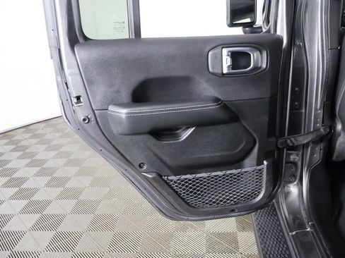Used 2022 Jeep Wrangler Unlimited Sahara w/ Cold Weather Group AWD/4WD image 23