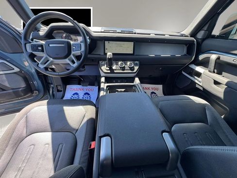 Used 2020 Land Rover Defender 110 SE image 11