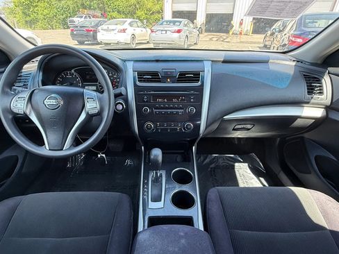 Used 2013 Nissan Altima 2.5 S image 3