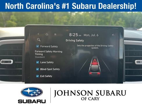 Used 2023 Hyundai Venue Limited w/ Cargo Package FWD image 11