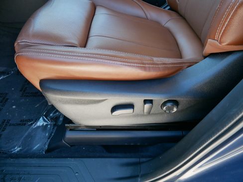 Used 2023 Subaru Ascent Touring image 20