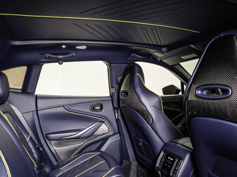 Used 2026 Aston Martin DBX S AWD/4WD image 19