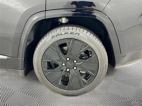 New 2025 Jeep Wagoneer S Launch Edition image 16