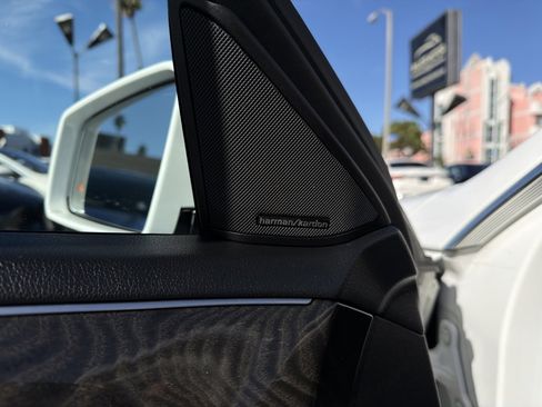 Used 2016 Mercedes-Benz E 350 Sedan image 20