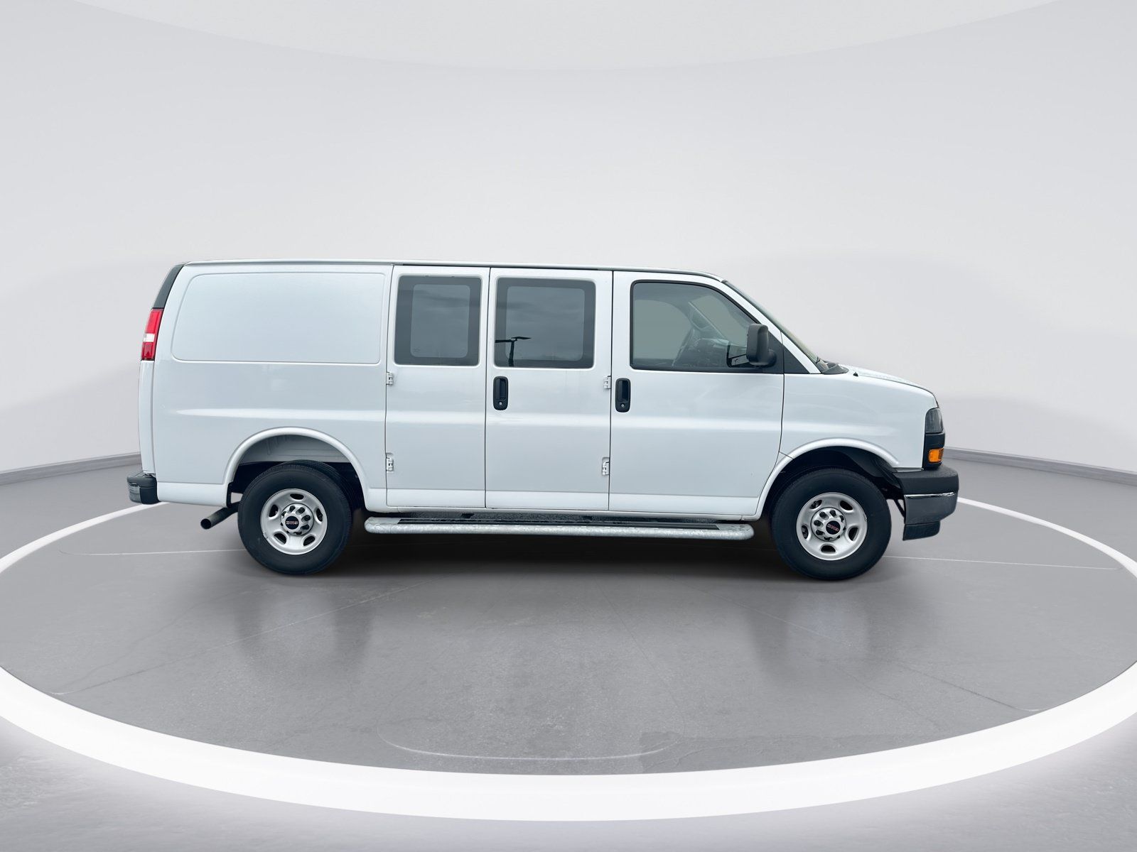 Used 2025 GMC Savana 2500 w/ Driver Convenience Package RWD image 10