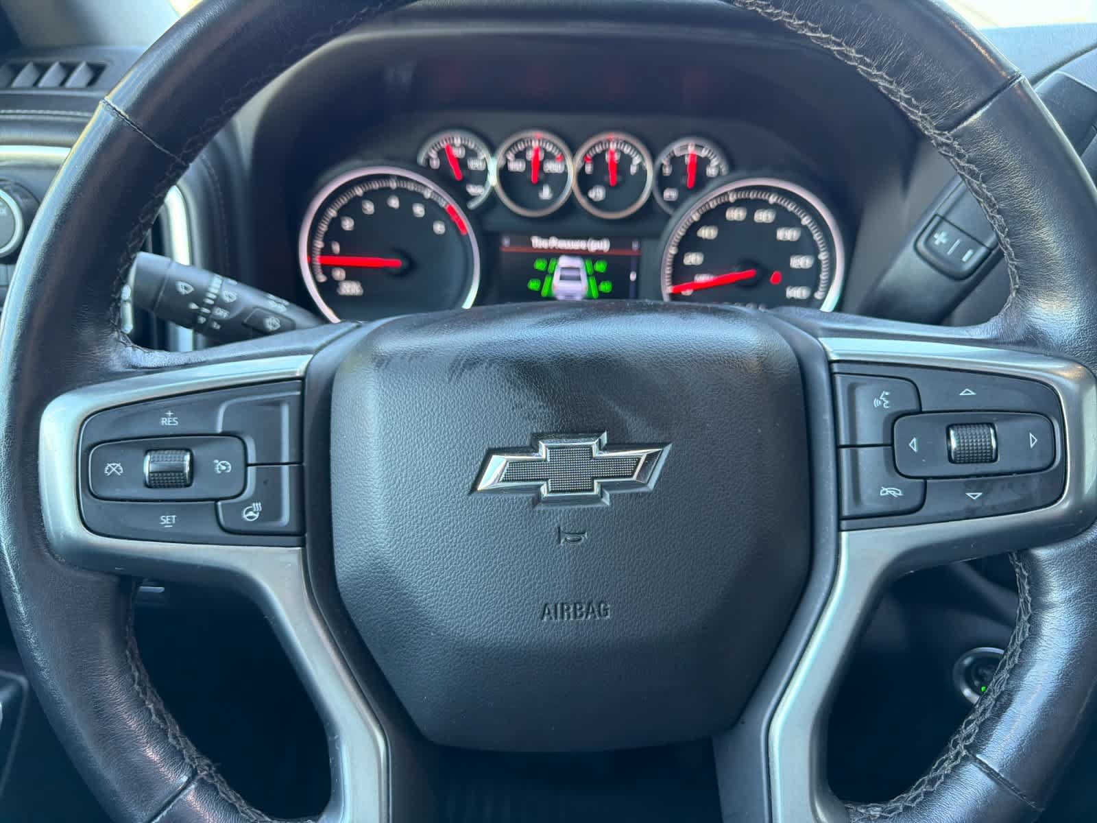 Used 2022 Chevrolet Silverado 1500 LT Trail Boss w/ LT Trail Boss Premium Package AWD/4WD image 24
