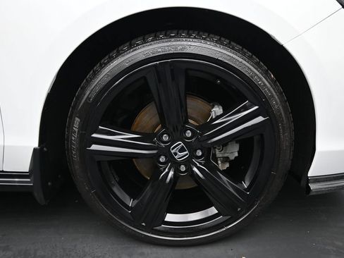 Used 2023 Honda Accord Sport image 10