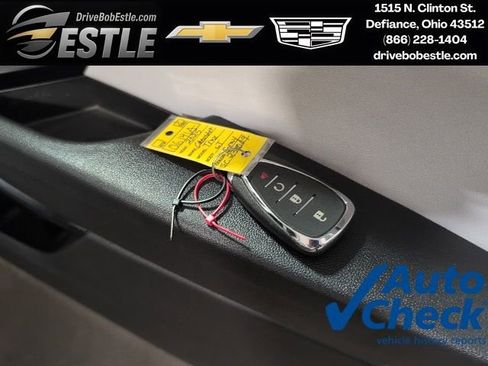 Used 2025 Chevrolet Trax LT w/ LT Convenience Package FWD image 26