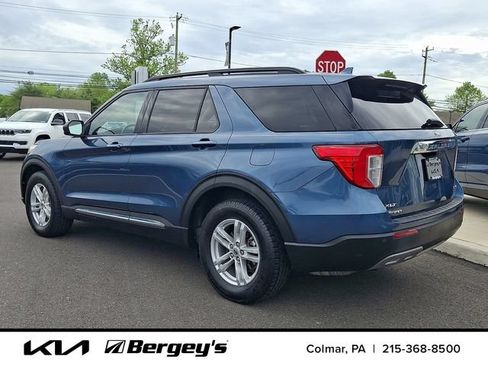 Used 2020 Ford Explorer XLT w/ Equipment Group 202A AWD/4WD image 8