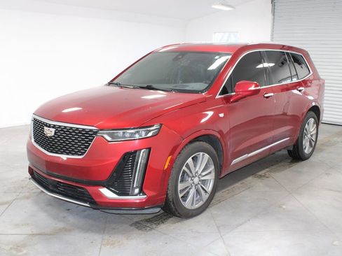 Used 2021 Cadillac XT6 Premium Luxury image 4