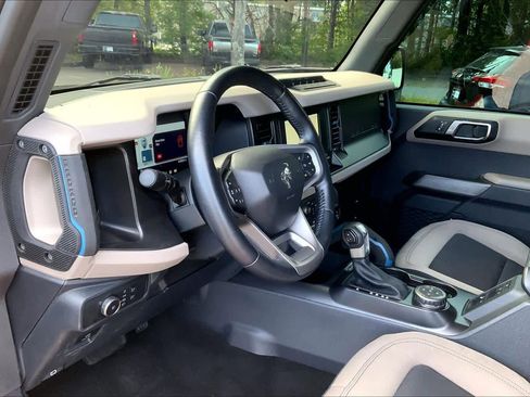 Used 2022 Ford Bronco Wildtrak AWD/4WD image 17