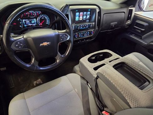 Used 2018 Chevrolet Silverado 1500 LT w/ LT Eassist Package RWD image 14