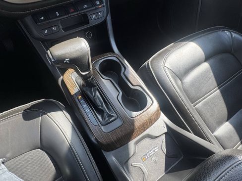 Used 2018 GMC Canyon Denali AWD/4WD image 16