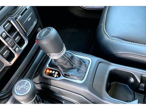 New 2026 Jeep Gladiator Sport image 9