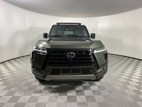 Used 2024 Lexus GX 550 image 7