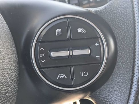 Used 2023 Kia Soul LX FWD image 20