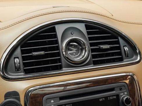 Used 2017 Buick Enclave Leather image 38