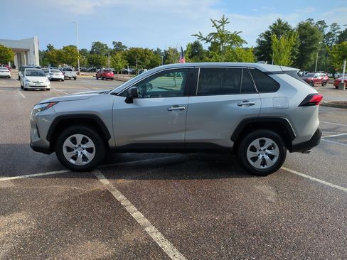 Used 2025 Toyota RAV4 LE FWD image 7