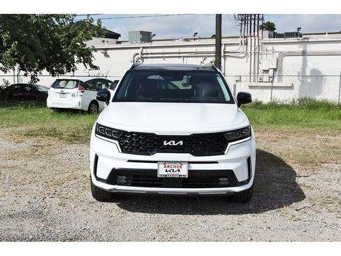 Certified 2023 Kia Sorento SX FWD image 8
