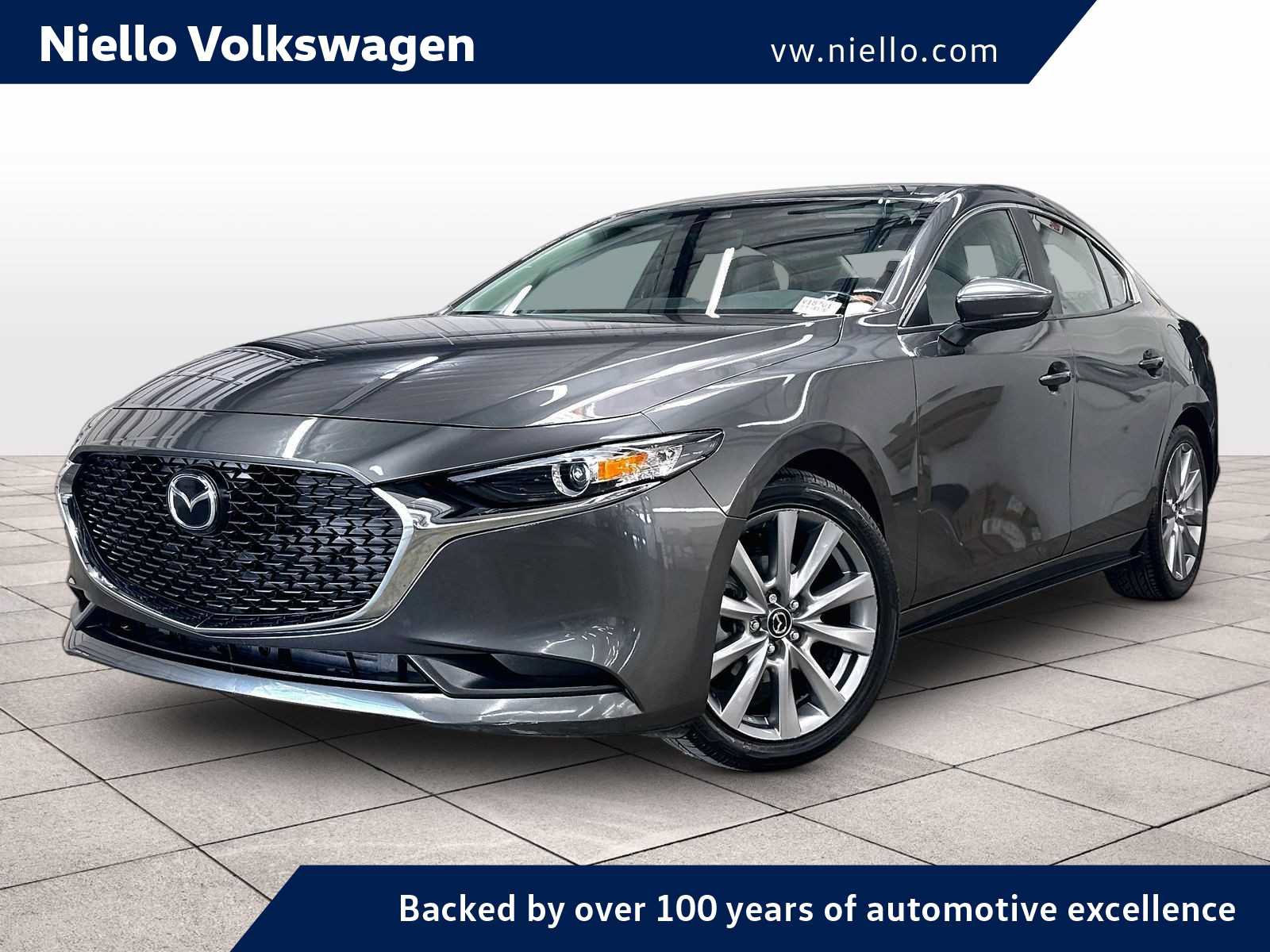 Used 2023 MAZDA MAZDA3 s FWD image 1
