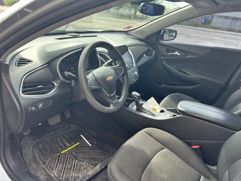 Used 2021 Chevrolet Malibu LT image 15