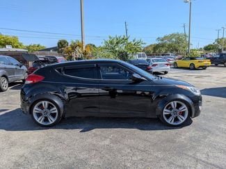 Used 2016 Hyundai Veloster w/ Option Group 02 video 2