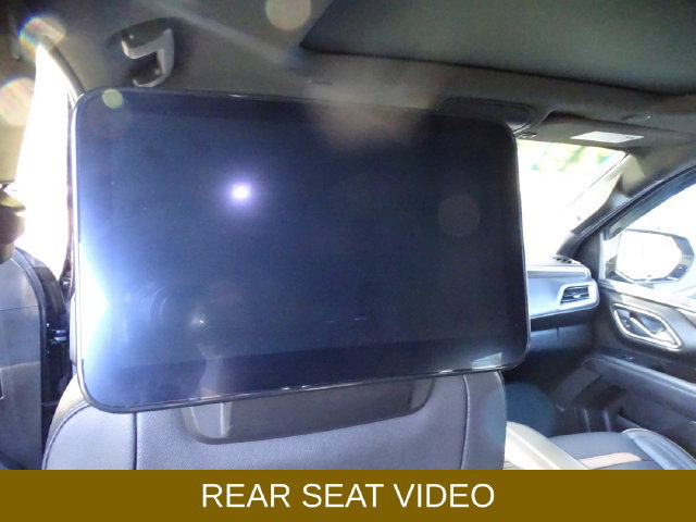 Used 2023 GMC Yukon XL AT4 w/ LPO, Floor Liner Package AWD/4WD image 5