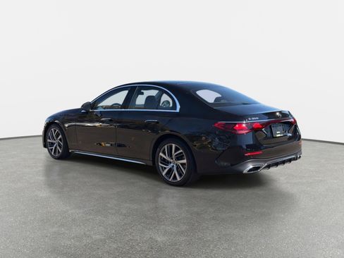Used 2025 Mercedes-Benz E 350 Sedan image 5