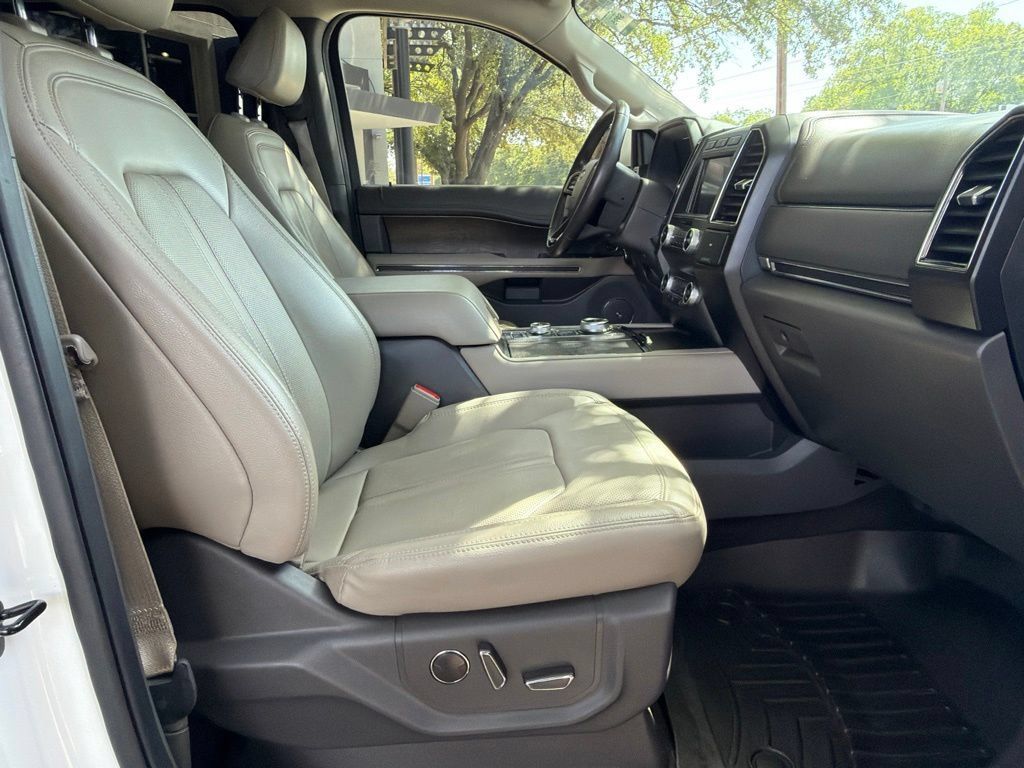 Used 2021 Ford Expedition Limited w/ Cargo Package AWD/4WD image 33